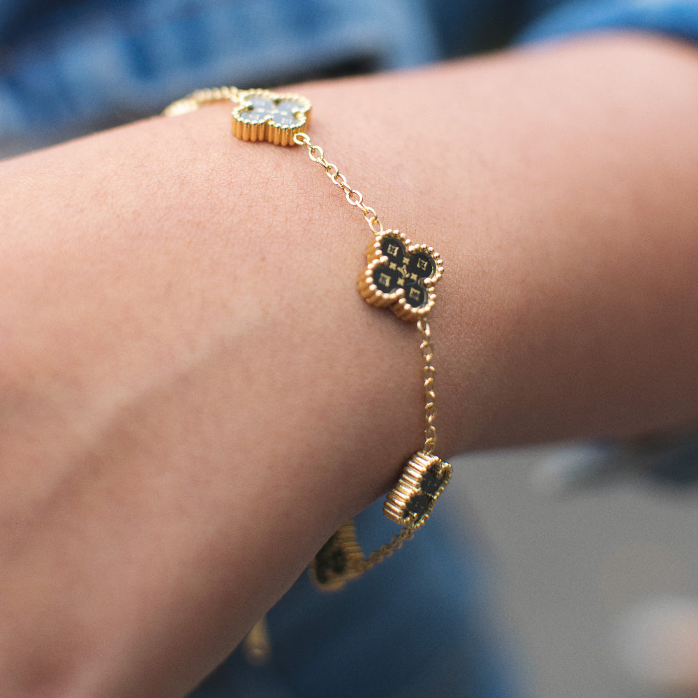 Pulsera Trebol Lv negra